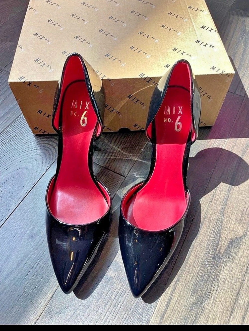MIX NO. 6 M6-DAWNTRA Patent Pointed Toe Heels US 8M Like New